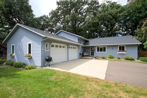 450 School Rd NW, Hutchinson, MN 55350
