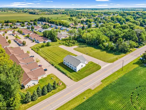 680 Heritage Ln, Hammond, WI 54015