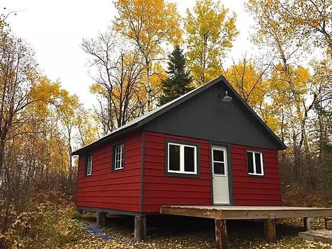 1915 Lynx Is, International Falls, MN 56649
