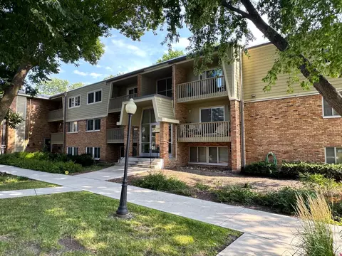 7414 W 22nd St #306, Saint Louis Park, MN 55426
