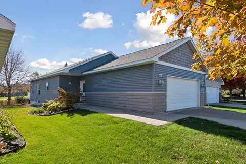 645 Tiffany Ln, Waconia, MN 55387