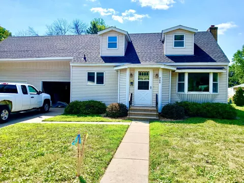 900 2nd St, Farmington, MN 55024
