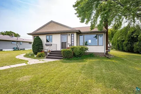 Exterior - 1724 E 3rd St, Superior, WI 54880 photo 1 of 7