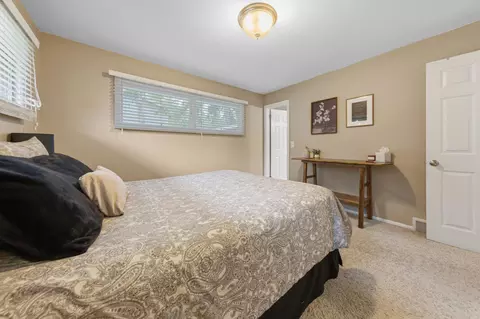 Bedroom - 17 9th Ave SE, Faribault, MN 55021 photo 3 of 9
