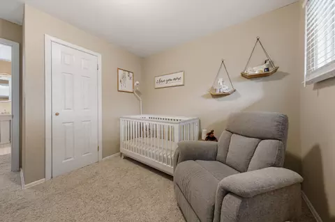 Bedroom - 17 9th Ave SE, Faribault, MN 55021 photo 7 of 9