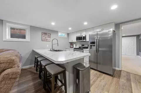Kitchen - 17 9th Ave SE, Faribault, MN 55021 photo 7 of 9