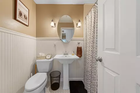 Bath - 17 9th Ave SE, Faribault, MN 55021 photo 1 of 3