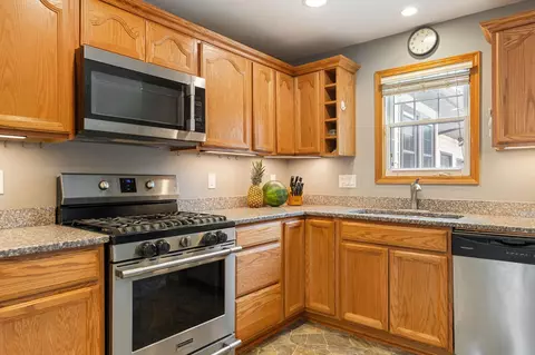 Kitchen - 2209 6th St NW, Austin, MN 55912 photo 3 of 8