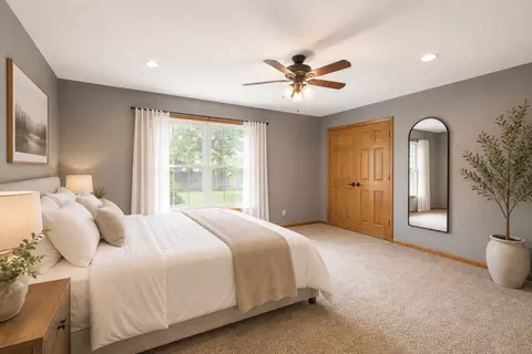 Bedroom - 2209 6th St NW, Austin, MN 55912 photo 2 of 9