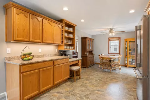Kitchen - 2209 6th St NW, Austin, MN 55912 photo 5 of 8