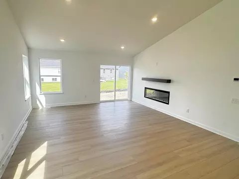 1905 Dogwood Ct, Carver, MN 55315