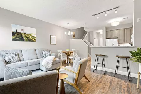 645 N 1st St #129, Minneapolis, MN 55401