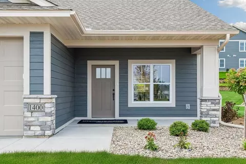 1400 Anchor Ave, River Falls, WI 54022