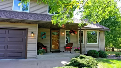 899 Wert Rd, Hudson, WI 54016