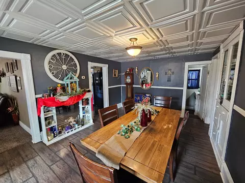 Dining - 107 2nd Ave E, Lamberton, MN 56152 photo 2 of 3