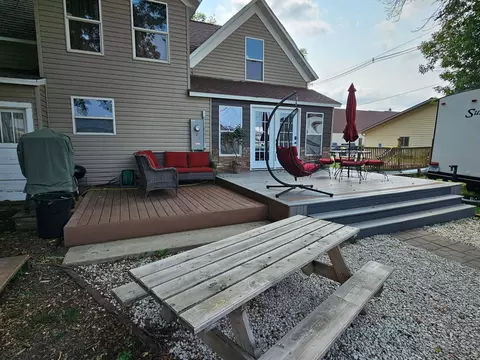 Exterior - 107 2nd Ave E, Lamberton, MN 56152 photo 5 of 7