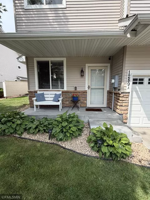 1289 County Road D Cir E #A, Saint Paul, MN 55109