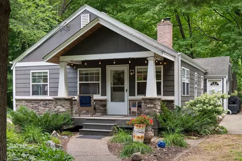 21175 Minnetonka Blvd, Shorewood, MN 55331