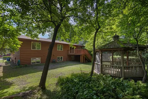 Exterior - 135 Pleasant Ln E, Excelsior, MN 55331 photo 6 of 6