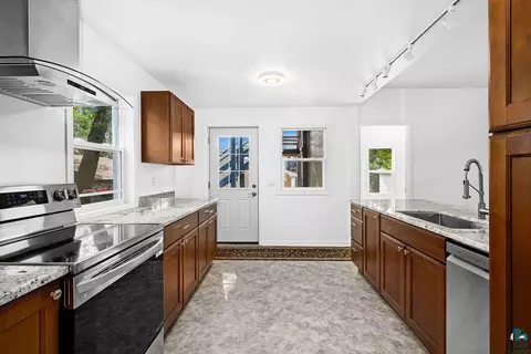 Kitchen - 1031 85th Ave W, Duluth, MN 55808 photo 3 of 7