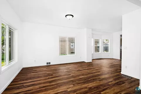 Living - 1031 85th Ave W, Duluth, MN 55808 photo 2 of 5