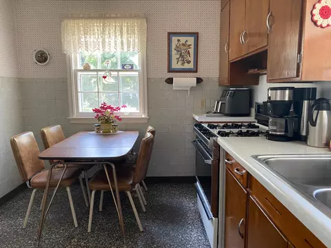 Kitchen - 708 8th St SW, Willmar, MN 56201 photo 2 of 3