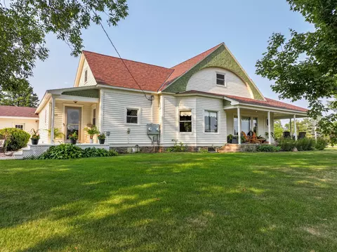 619 Railroad St, Villard, MN 56385