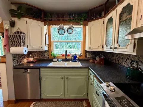 Kitchen - 5648 Fairview Rd, Baxter, MN 56425 photo 4 of 6