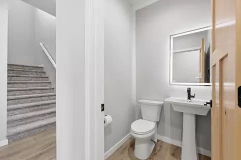 Entry Way - 102 Annies Way, Mapleton, ND 58059 photo 2 of 4