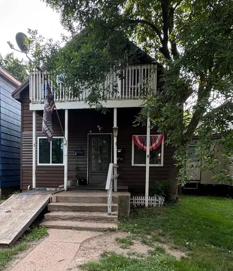 1105 16th Ave E, Hibbing, MN 55746