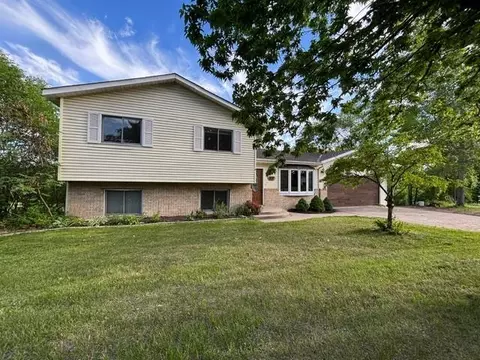 1837 8th St NW, Elk River, MN 55330