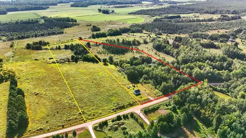 27048 Hawthorn Rd #2039, Hinckley, MN 55037