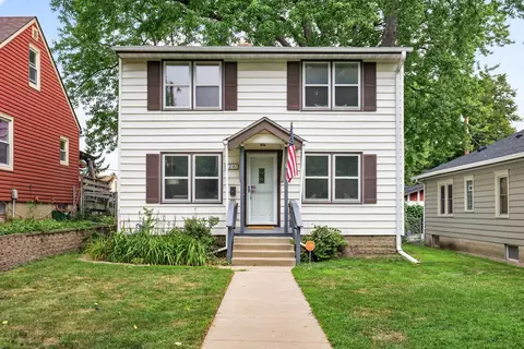 5241 44th Ave S, Minneapolis, MN 55417