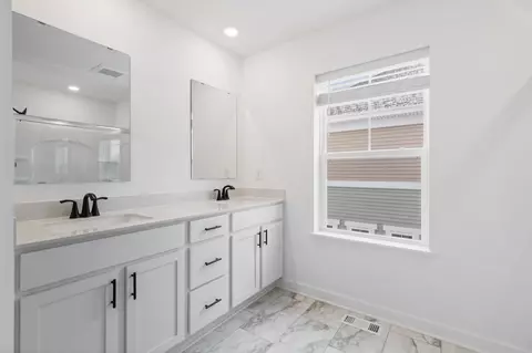 Bath - 3517 Trails End Cir, Eagan, MN 55123 photo 1 of 4