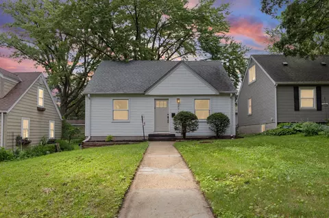 2729 Hampshire Ave S, Saint Louis Park, MN 55426