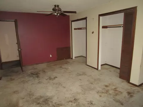 Bedroom - 740 E Broadway, Plainview, MN 55964 photo 3 of 3