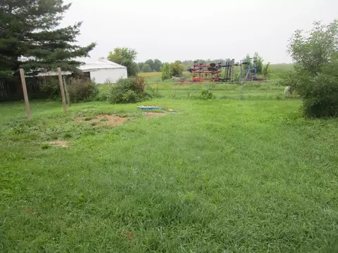Exterior - 740 E Broadway, Plainview, MN 55964 photo 3 of 4