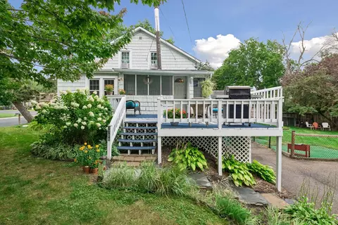 7706 Erie Ave, Chanhassen, MN 55317