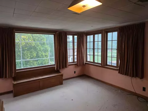 Bedroom - 720 Main St, Winona, MN 55987 photo 1 of 5