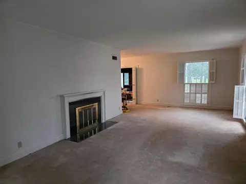 Living - 720 Main St, Winona, MN 55987 photo 1 of 5
