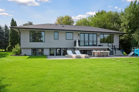 Exterior - 2 Maclynn Rd, Excelsior, MN 55331 photo 3 of 4