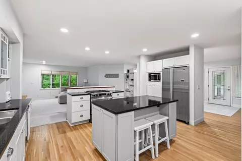 12515 Sunset Trl N, Plymouth, MN 55441