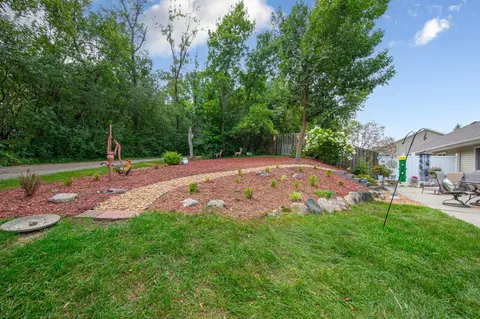 Exterior - 1715 Crystal Ln, Faribault, MN 55021 photo 5 of 11