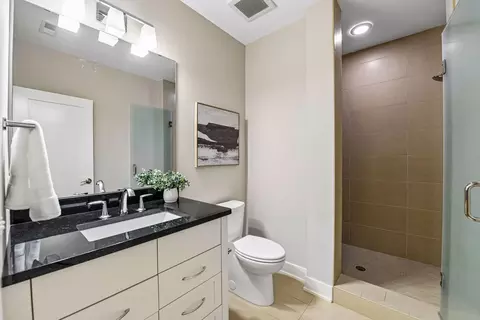 Bath - 20575 Manor Rd, Shorewood, MN 55331 photo 9 of 9