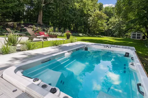 Exterior - 20575 Manor Rd, Shorewood, MN 55331 photo 2 of 19