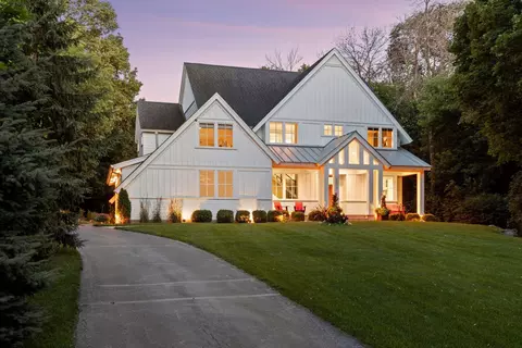 Exterior - 20575 Manor Rd, Shorewood, MN 55331 photo 8 of 19