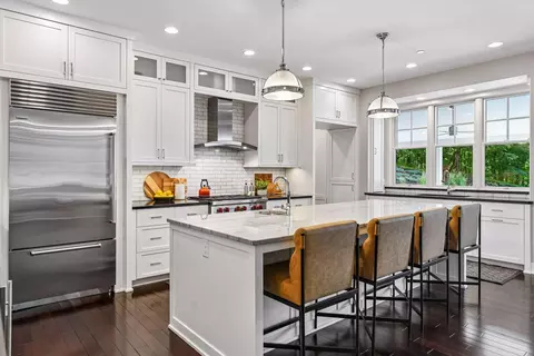 Kitchen - 20575 Manor Rd, Shorewood, MN 55331 photo 1 of 14