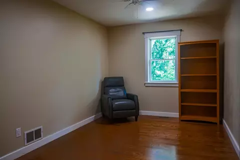 Bedroom - 9312 Lone Oak Cir, Brainerd, MN 56401 photo 3 of 4