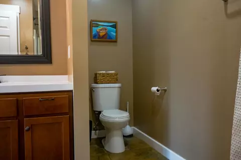 Bath - 9312 Lone Oak Cir, Brainerd, MN 56401 photo 2 of 3