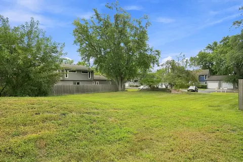 Exterior - 3780 Red Robin Ln, Eagan, MN 55122 photo 6 of 11